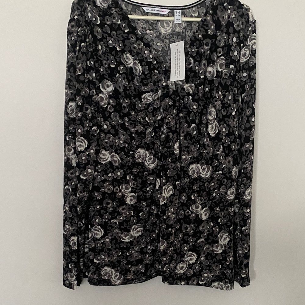 Isaac Mizrahi Black and White Floral Blouse